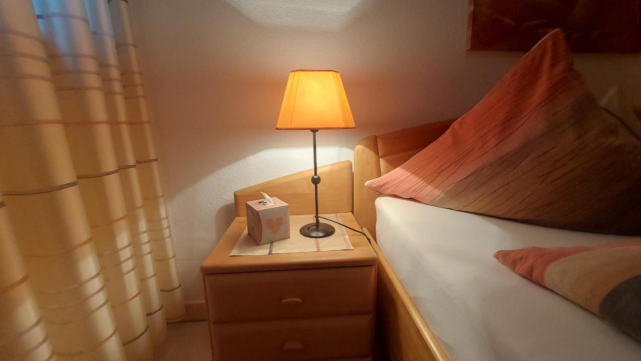 Ferienwohnung Zum Weinberg Гроскарлбах Екстер'єр фото